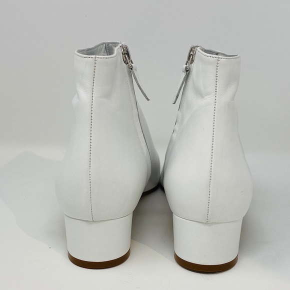 MANOLO BLAHNIK**White Crik Booties US 11 $925 - Picture 5 of 6